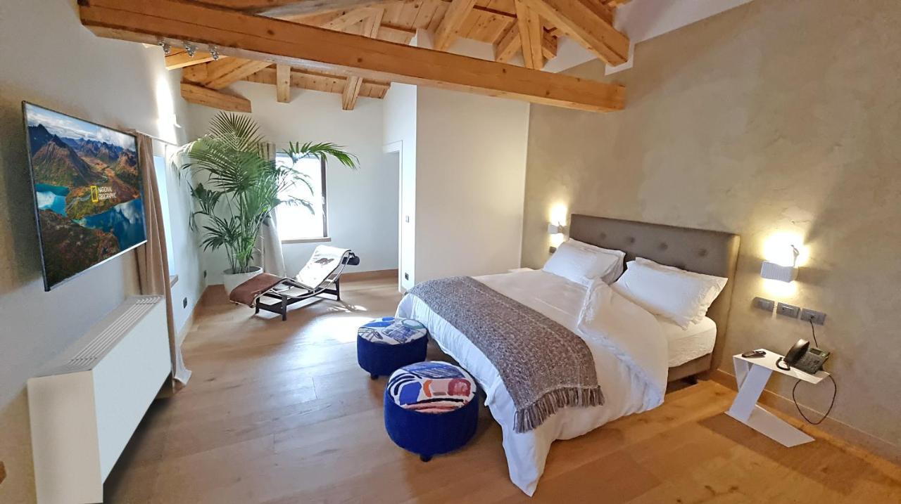 Corte Degli Ostinati Bed & Breakfast Variano